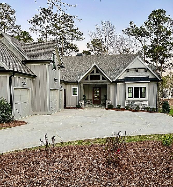 1st image of 1081 Angel Pond E