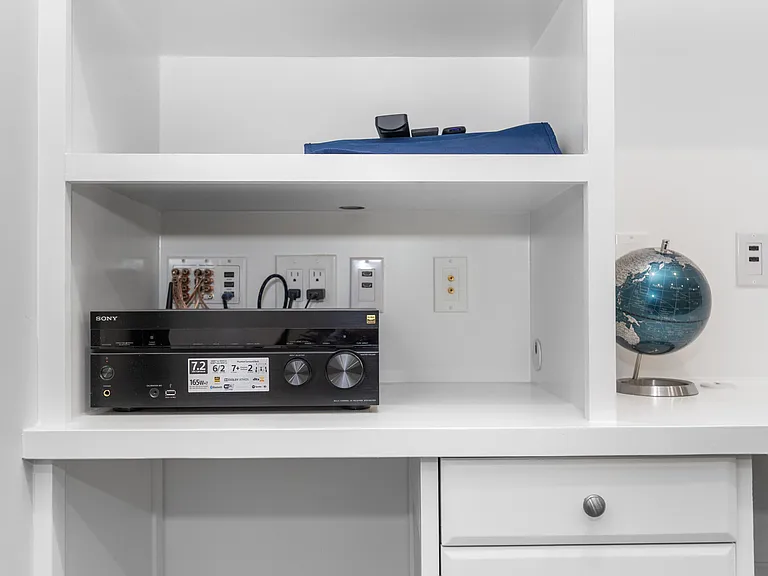2794 Ashcombe Dr — Photo 37