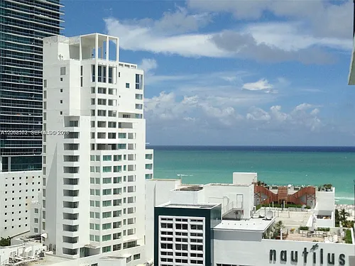 1800 Collins Ave #17A Photo 1