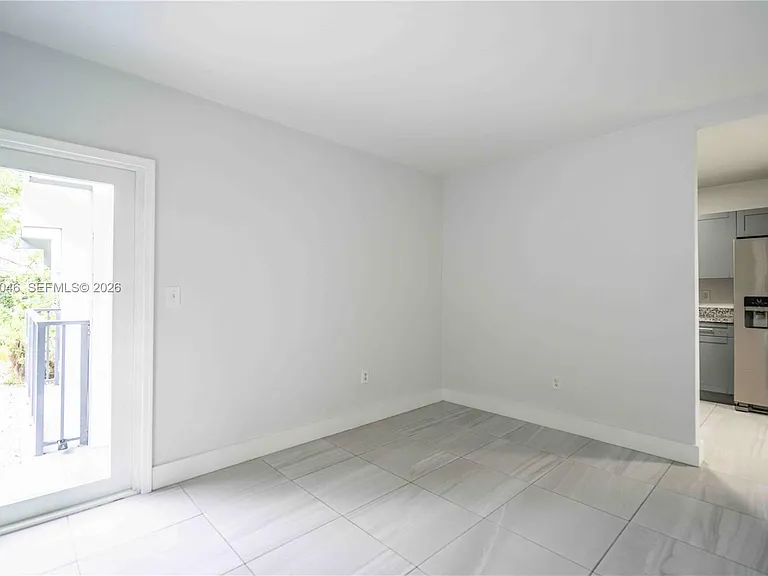 465 NE 59th St #12 — Photo 4