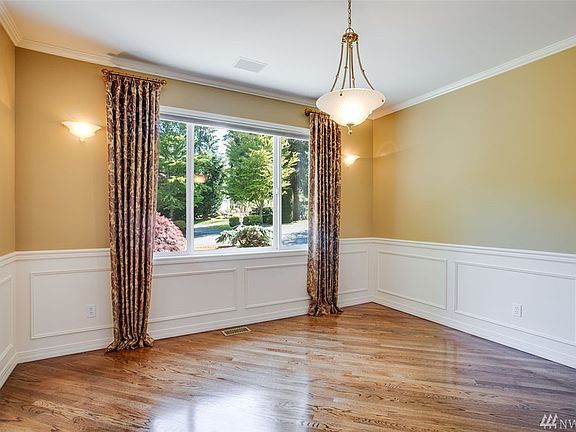 5th image of 21454 NE 143rd St