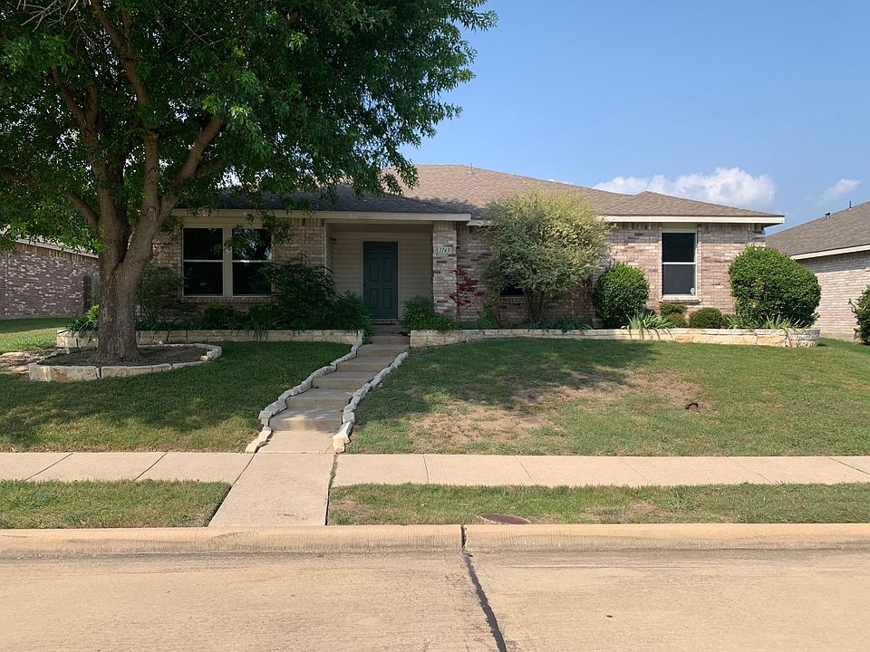 1st image of 1743 Cliffbrook Dr