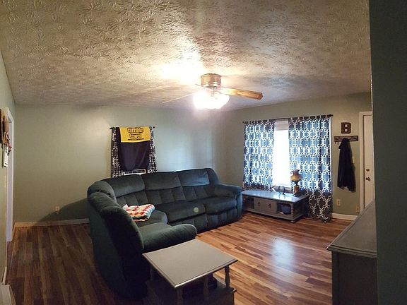 5th image of 133 Richmond Ave