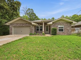 63 2nd Ave, Shalimar, FL 32579