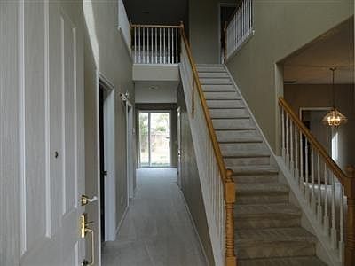 5th image of 160 Eastbrook Way