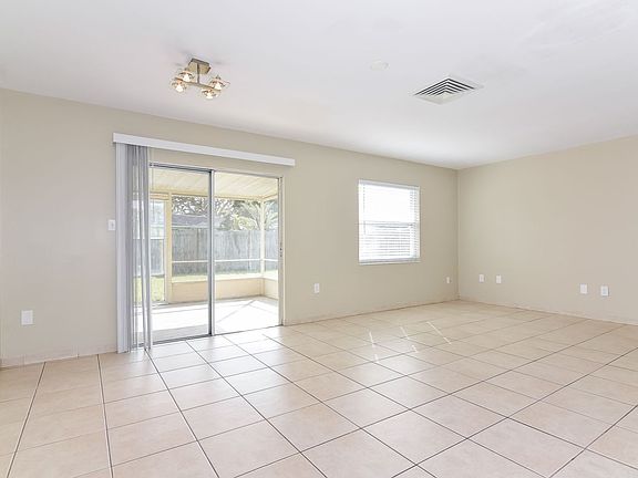 4th image of 5338 Brookmeade Dr