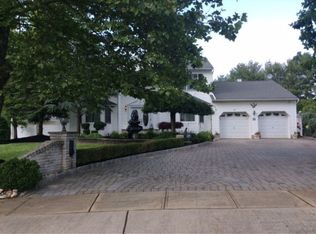 35 Tuscan Dr, Freehold, NJ 07728