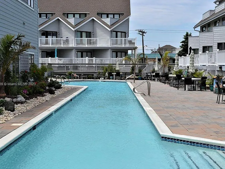 900 Ocean Ave #108 — Photo 41