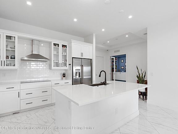 5th image of 3088 Safflower Cir