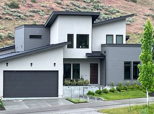 3723 N Horse Trail Ln, Boise, ID 83702