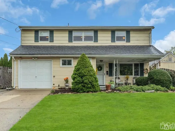 16 Calvin Ct, Old Bridge, NJ 08857