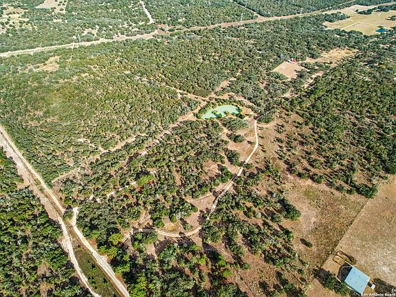 4th image of 3001 Curry