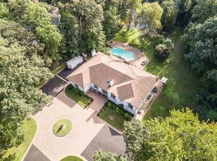 83 Park Ln, West Harrison, NY 10604