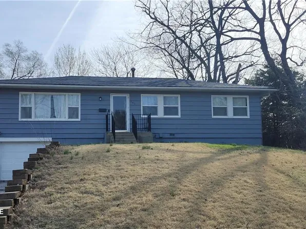 151 Cornell Ave, Bonner Springs, KS 66012