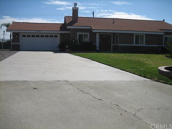 2nd image of 3905 Oxford Ln