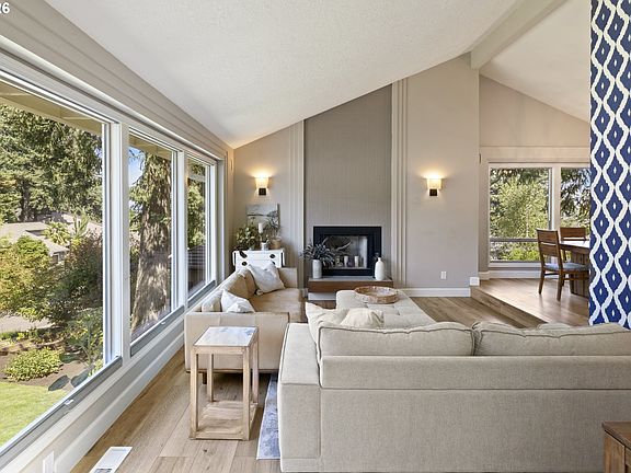 4th image of 2910 Carriage Way