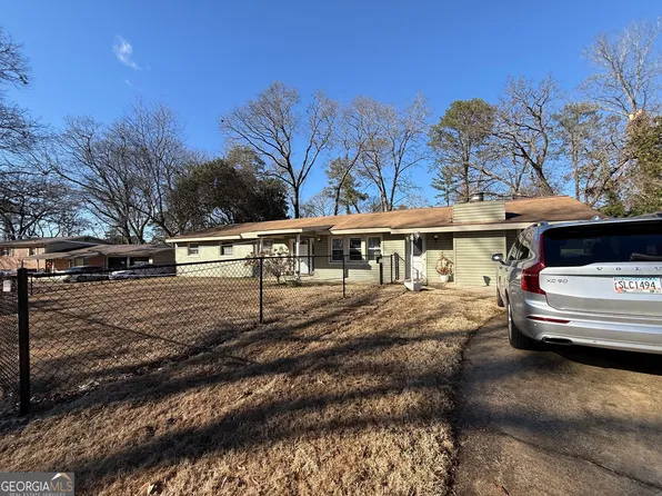 102 Hemlock St, Warner Robins, GA 31093