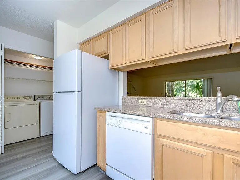 13937 Fletchers Mill Dr — Photo 14