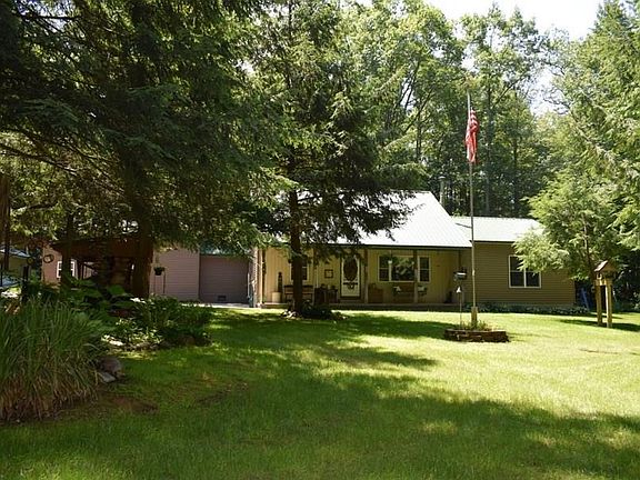 5th image of 51 Cove Dr
