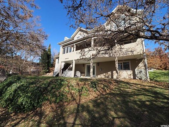 5th image of 2606 E Chalet Cir