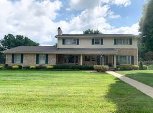 1810 Hillsboro Ave, Johnson City, TN 37604