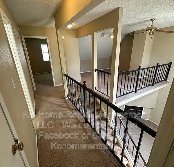 900 NW 36th Street Ter — Photo 16