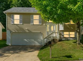 941 Wynstay Cir, Valley Park, MO