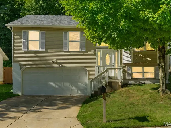 941 Wynstay Cir, Valley Park, MO 63088