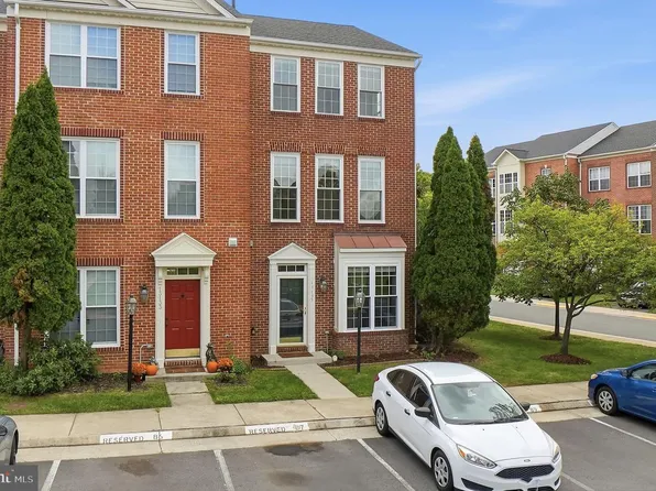 13135 Park Crescent Cir, Herndon, VA 20171