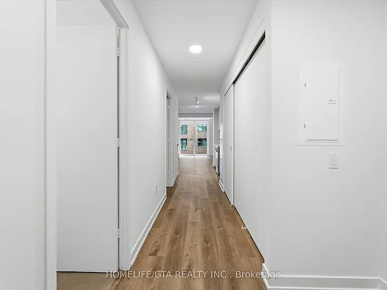 65 Mutual St #309 — Photo 10