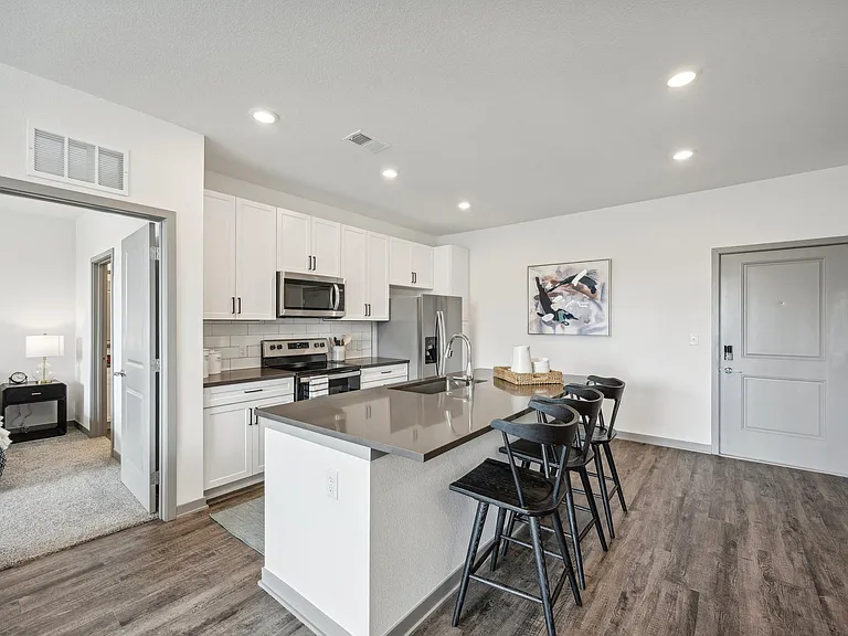 The Quarry Luxury Apartments — Photo 8