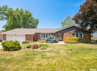 301 S Missouri Ave, Morton, IL