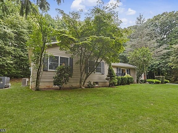 3rd image of 6 Garner Rd