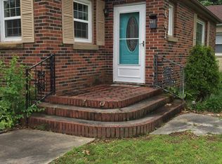 601 W Bain St, Dexter, MO 63841