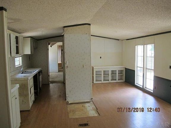 5th image of 150 Holsberry Ln