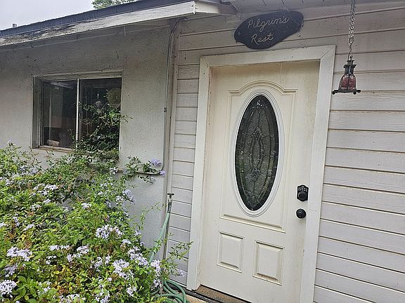 4th image of 34226 Avenue G