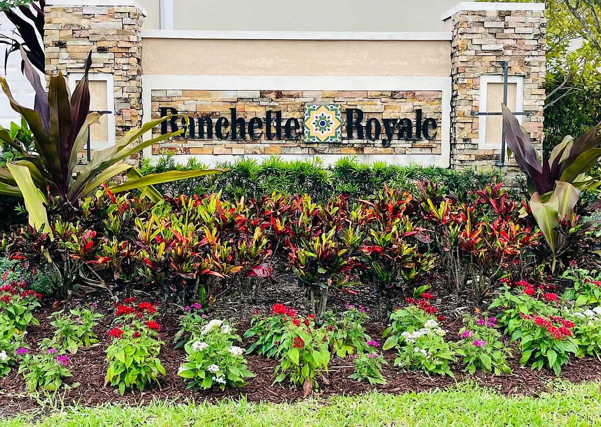 Ranchette Royale community entrance - 6149 Wildfire Way