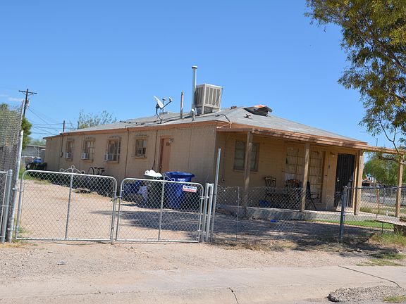 4th image of 2327 E Sunland Vis