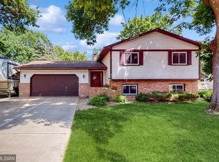 8375 Greenwood Dr, Mounds View, MN 55112