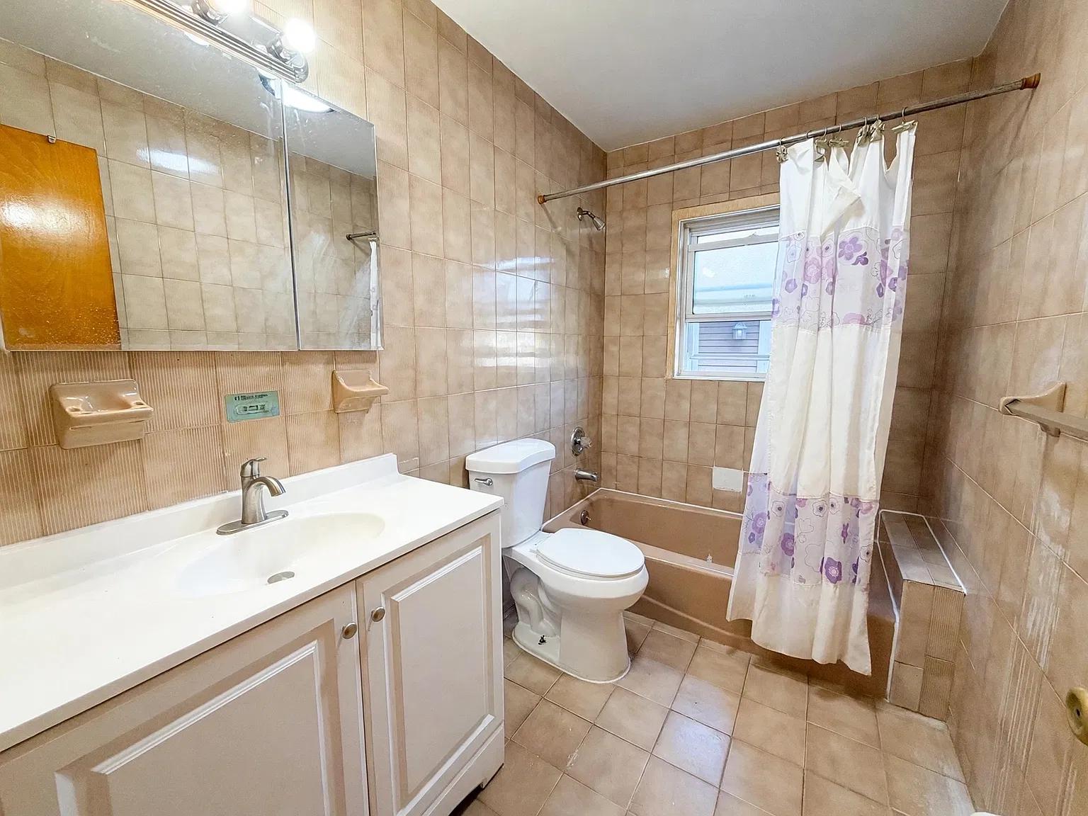 3 bed, $2,800 — Photo 4
