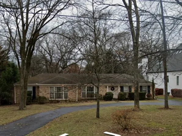 703 Woodleigh Dr, Nashville, TN 37215