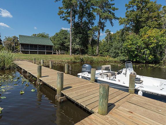 17th image of this home