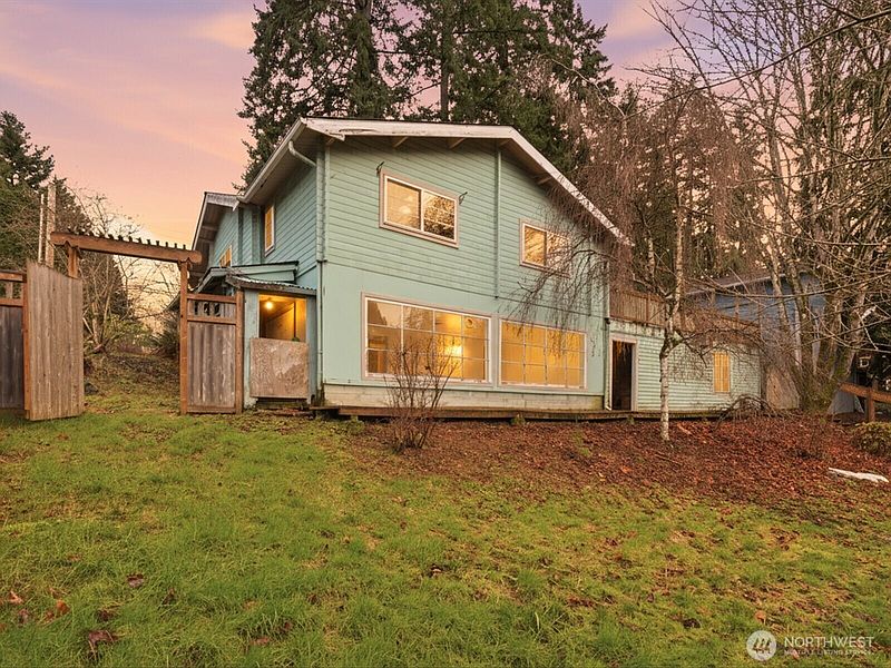 2nd image of 10271 148TH Avenue SE