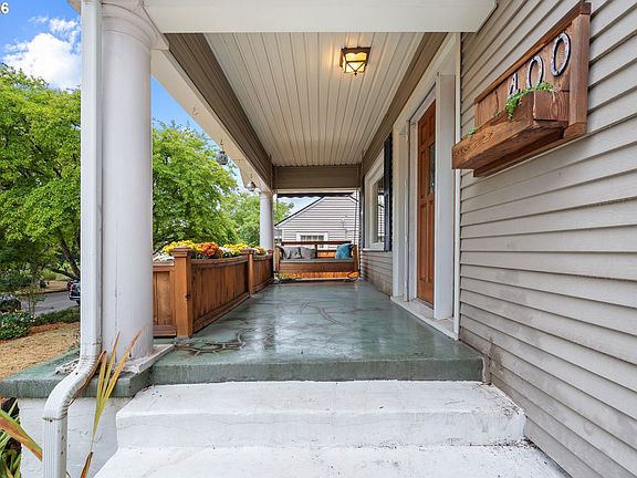 4th image of 400 W 29th St