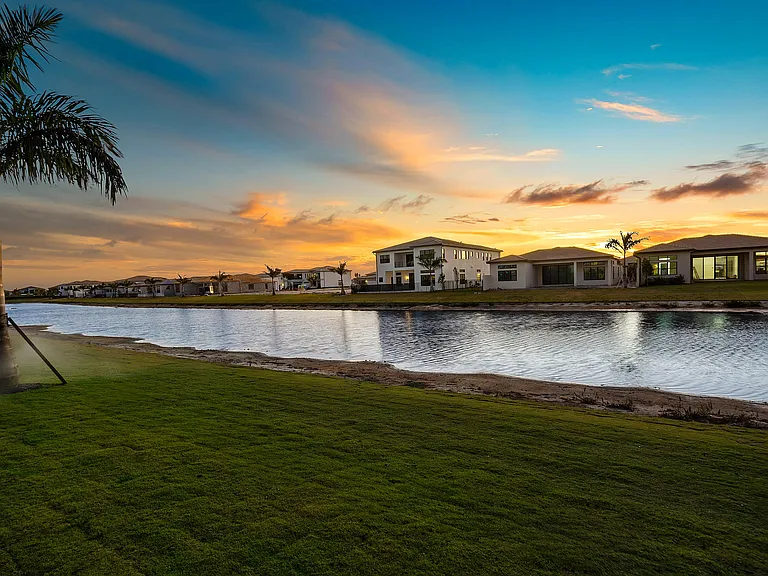 21015 Tangelo Tree Dr — Photo 22