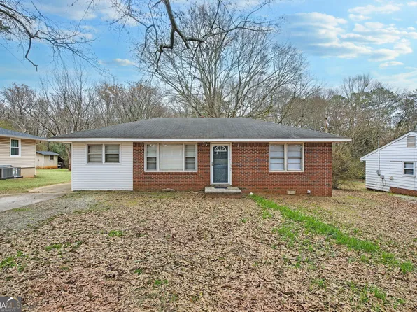 5 Martin St, Newnan, GA 30263