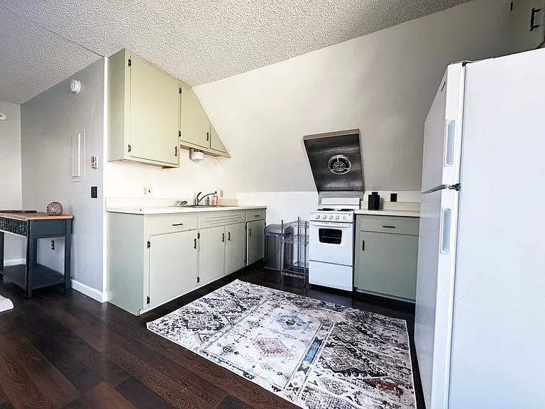 13 Center St #3 — Photo 7
