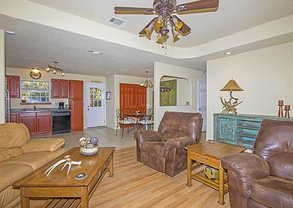 5th image of 1371 Stallion Springs Dr