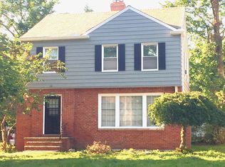 4045 Silsby Rd, University Heights, OH 44118