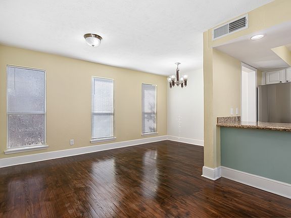 4th image of 5904 Sandhurst Ln APT 246